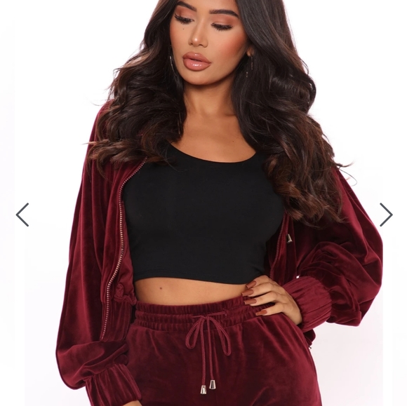SOLD FashionNova "tell me What you want Velour Set" - Picture 13 of 13